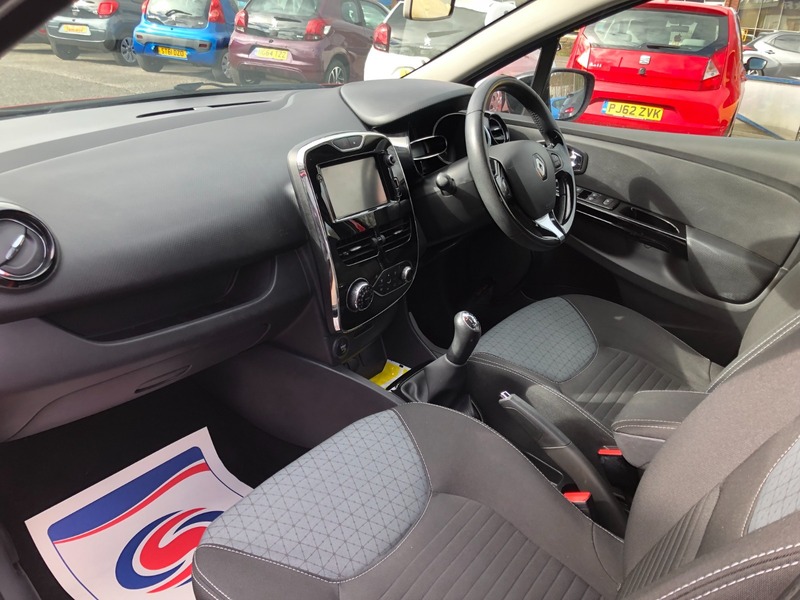 Used Renault Clio 2014 for sale - 77821777: Photo 15