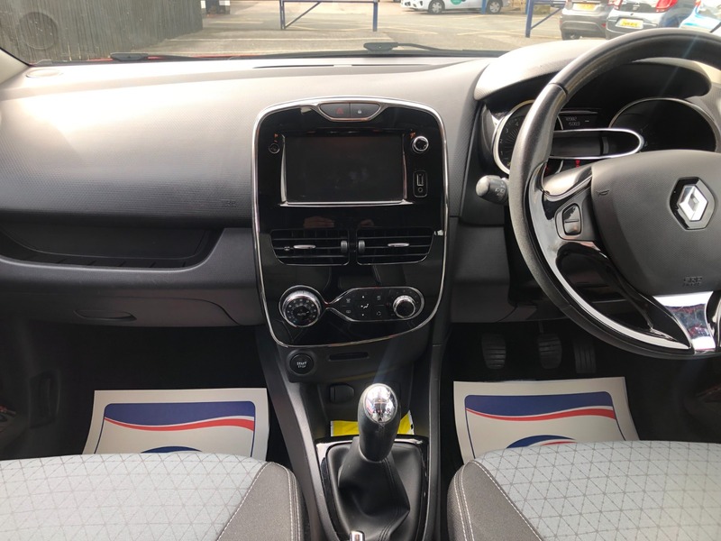 Used Renault Clio 2014 for sale - 77821777: Photo 17