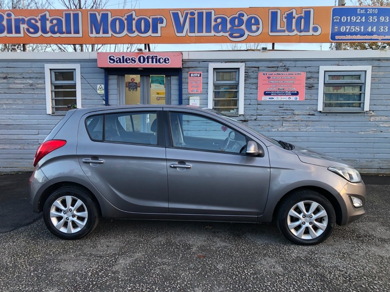 Used Hyundai i20 2012 for sale - 76784677: Photo 3