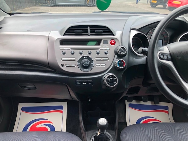 Used Honda Jazz 2010 for sale - 74931402: Photo 9