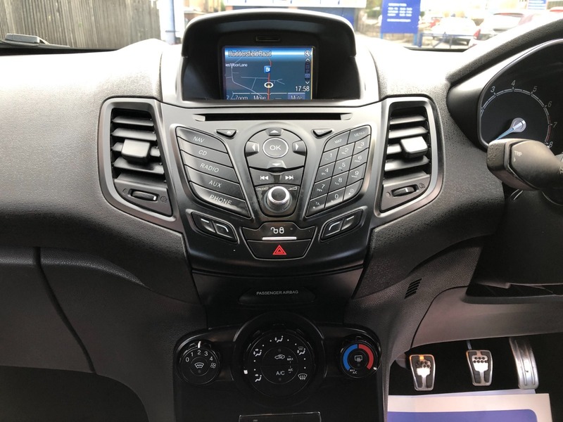 Used Ford Fiesta 2017 for sale - 75516532: Photo 14