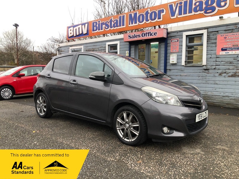 Used Toyota Yaris 2011 for sale - 76798970: Photo 1