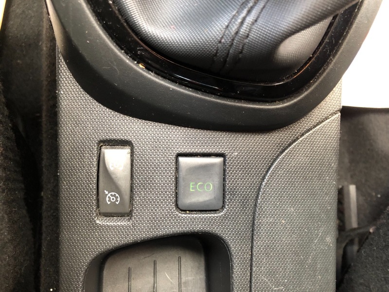 Used Renault Captur 2015 for sale - 76591288: Photo 14