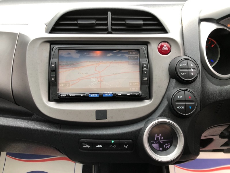 Used Honda Jazz 2010 for sale - 77521752: Photo 14