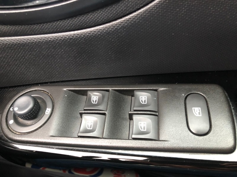 Used Renault Captur 2014 for sale - 77423131: Photo 13