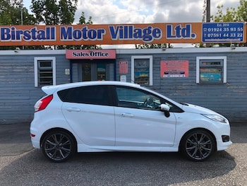 Used Ford Fiesta 2017 for sale - 75503596: Photo
