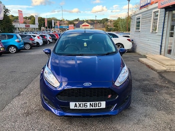 Used Ford Fiesta 2016 for sale - 75961638: Photo