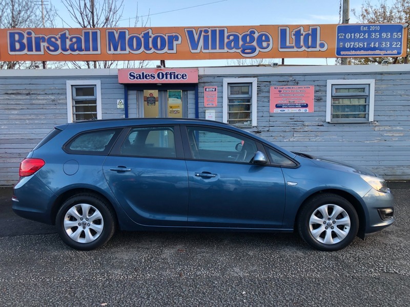 Used Vauxhall Astra 2013 for sale - 76784678: Photo 3
