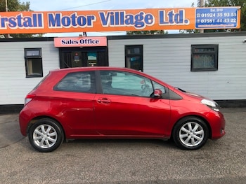 Used Toyota Yaris 2013 for sale - 79531077: Photo