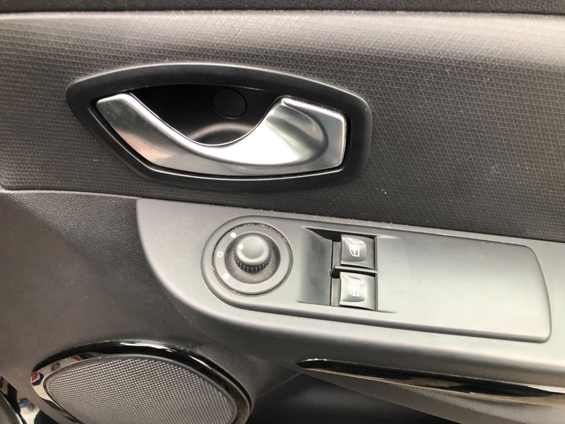 Used Renault Clio 2016 for sale - 77720711: Photo 14