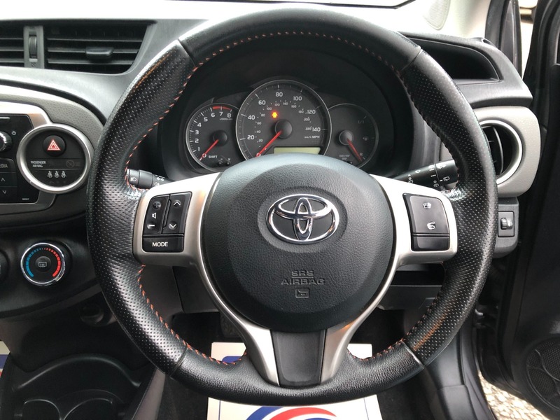 Used Toyota Yaris 2011 for sale - 77423085: Photo 11