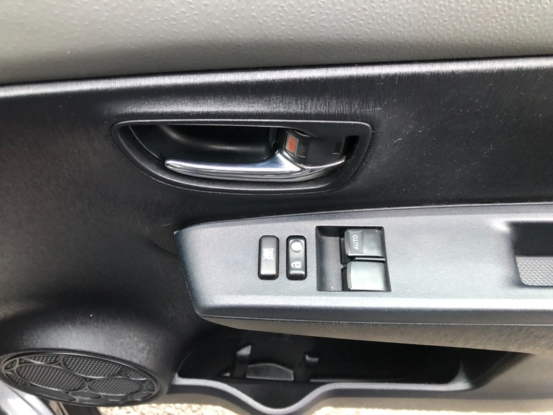 Used Toyota Yaris 2011 for sale - 77423085: Photo 14