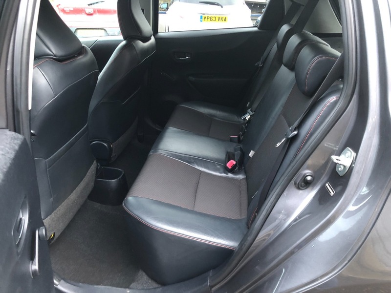 Used Toyota Yaris 2011 for sale - 77423085: Photo 18