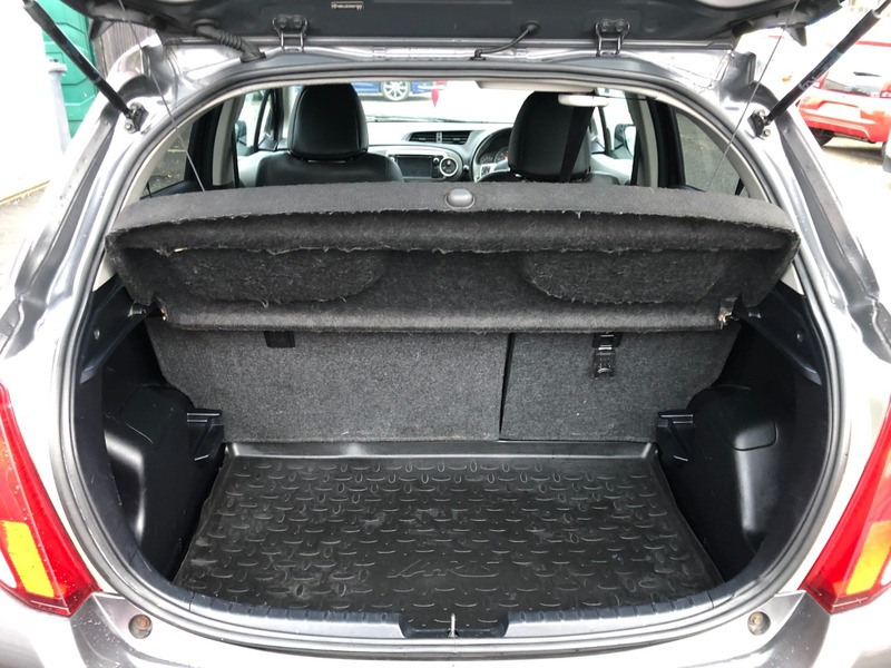 Used Toyota Yaris 2011 for sale - 77423085: Photo 19