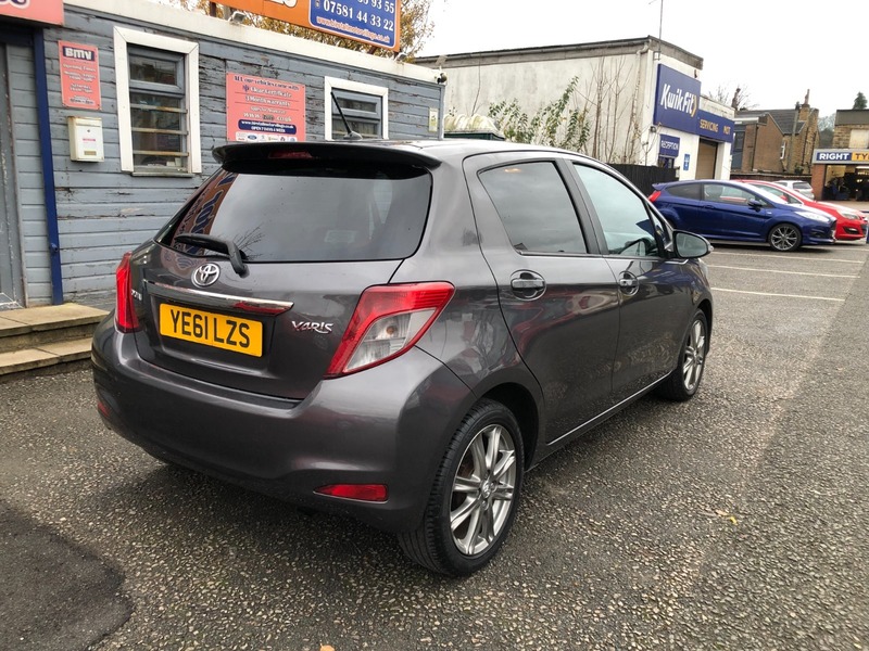 Used Toyota Yaris 2011 for sale - 77423085: Photo 5