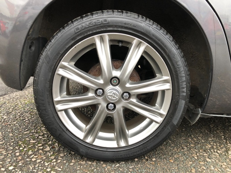 Used Toyota Yaris 2011 for sale - 77423085: Photo 7