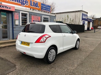 Used Suzuki Swift 2014 for sale - 77027776: Photo