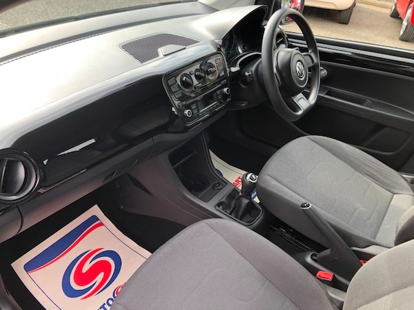 Used Volkswagen up! 2014 for sale - 74484223: Photo 15
