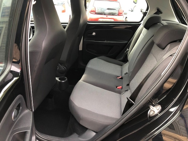 Used Volkswagen up! 2014 for sale - 74484223: Photo 18