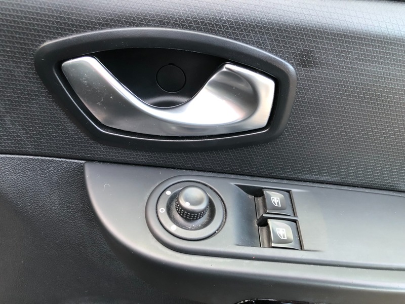 Used Renault Clio 2016 for sale - 76884568: Photo 14