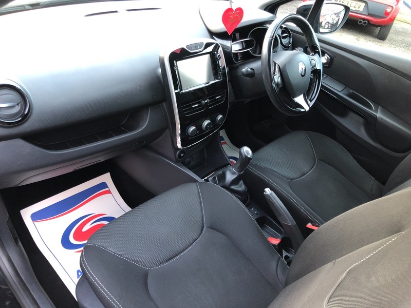 Used Renault Clio 2016 for sale - 76884568: Photo 20