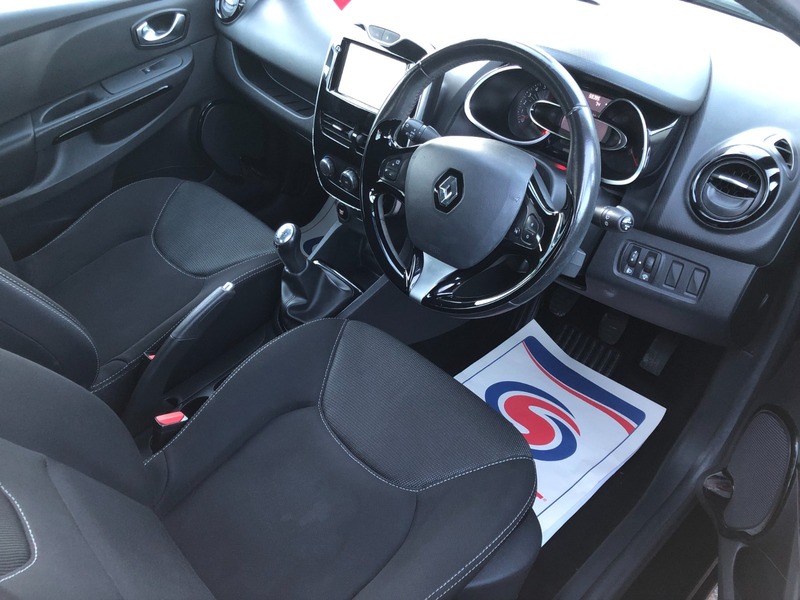 Used Renault Clio 2016 for sale - 76884568: Photo 9