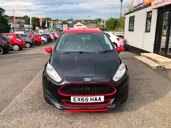Used Ford Fiesta 2015 for sale - 79142890: Photo
