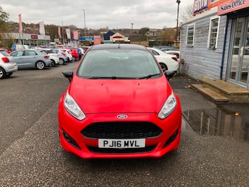 Used Ford Fiesta 2016 for sale - 76547392: Photo