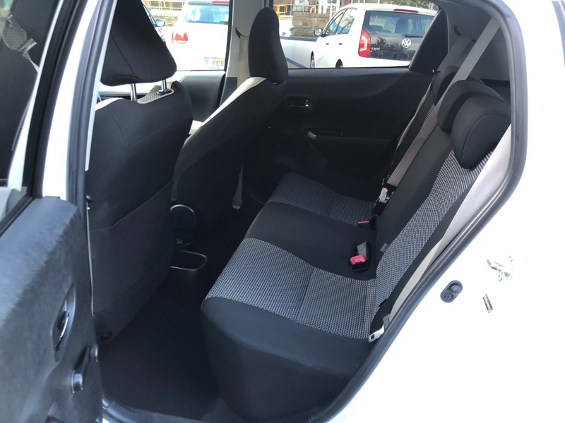 Used Toyota Yaris 2013 for sale - 76445915: Photo 19