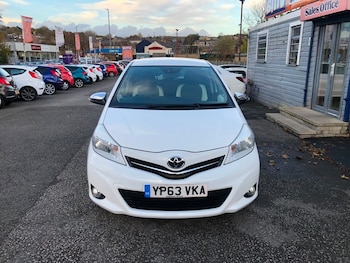 Used Toyota Yaris 2013 for sale - 76445915: Photo