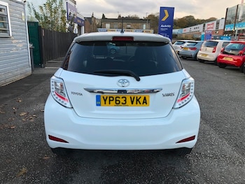 Used Toyota Yaris 2013 for sale - 76445915: Photo