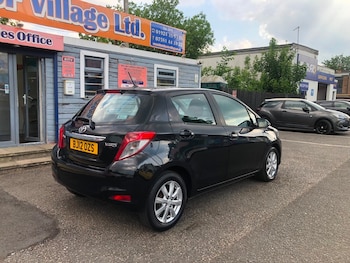 Used Toyota Yaris 2012 for sale - 78702964: Photo