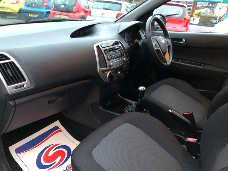 Used Hyundai i20 2014 for sale - 77027775: Photo 12