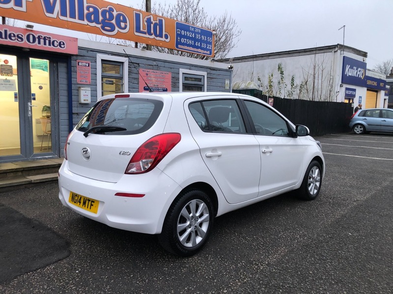 Used Hyundai i20 2014 for sale - 77027775: Photo 4