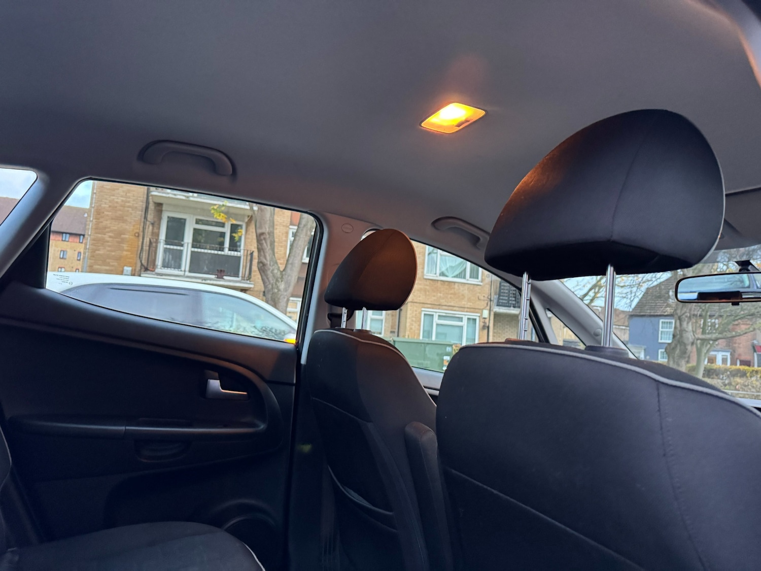 Used Kia Venga 2012 for sale - 76547312: Photo 40