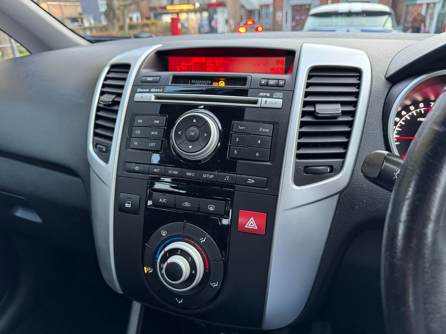 Used Kia Venga 2012 for sale - 76547312: Photo 6