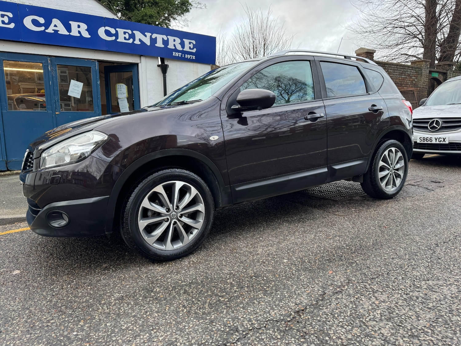 Used Nissan Qashqai 2011 for sale - 77233835: Photo 2