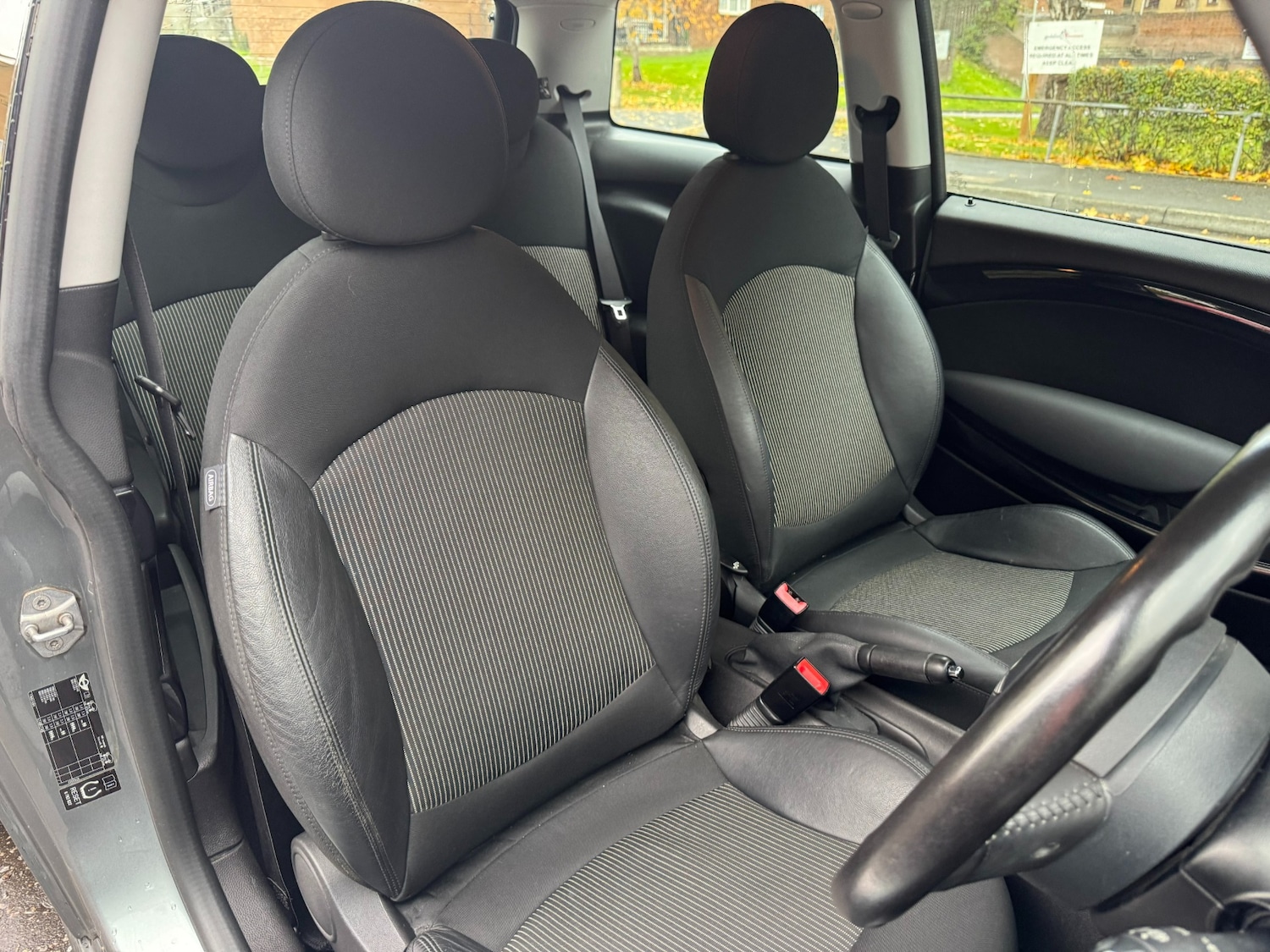 Used MINI Hatch 2010 for sale - 76319744: Photo 17