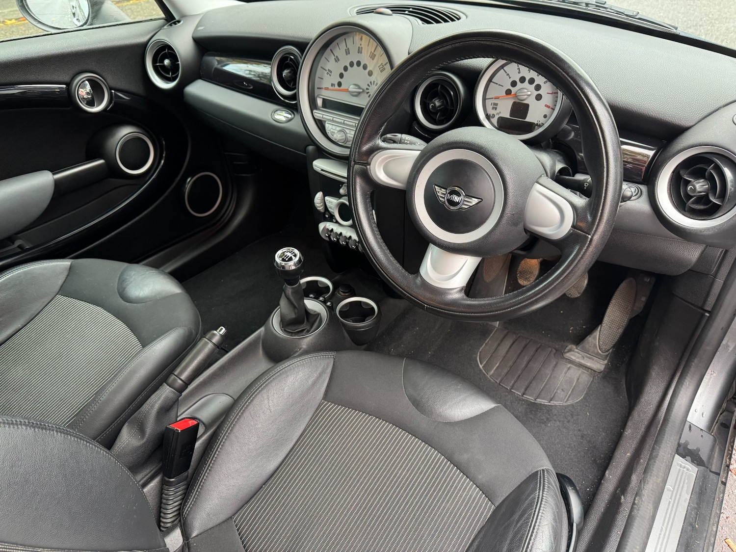 Used MINI Hatch 2010 for sale - 76319744: Photo 46