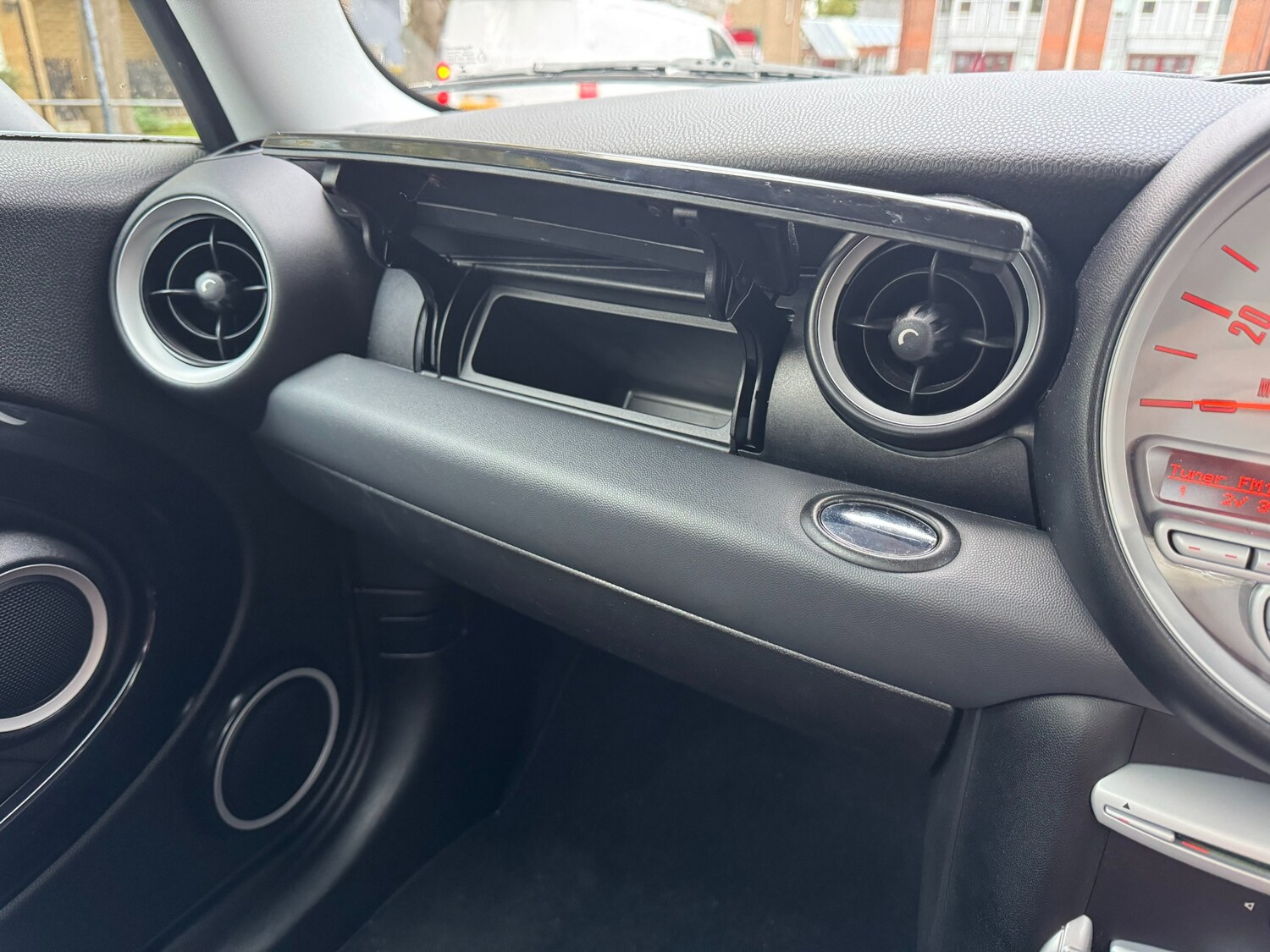 Used MINI Hatch 2010 for sale - 76319744: Photo 50