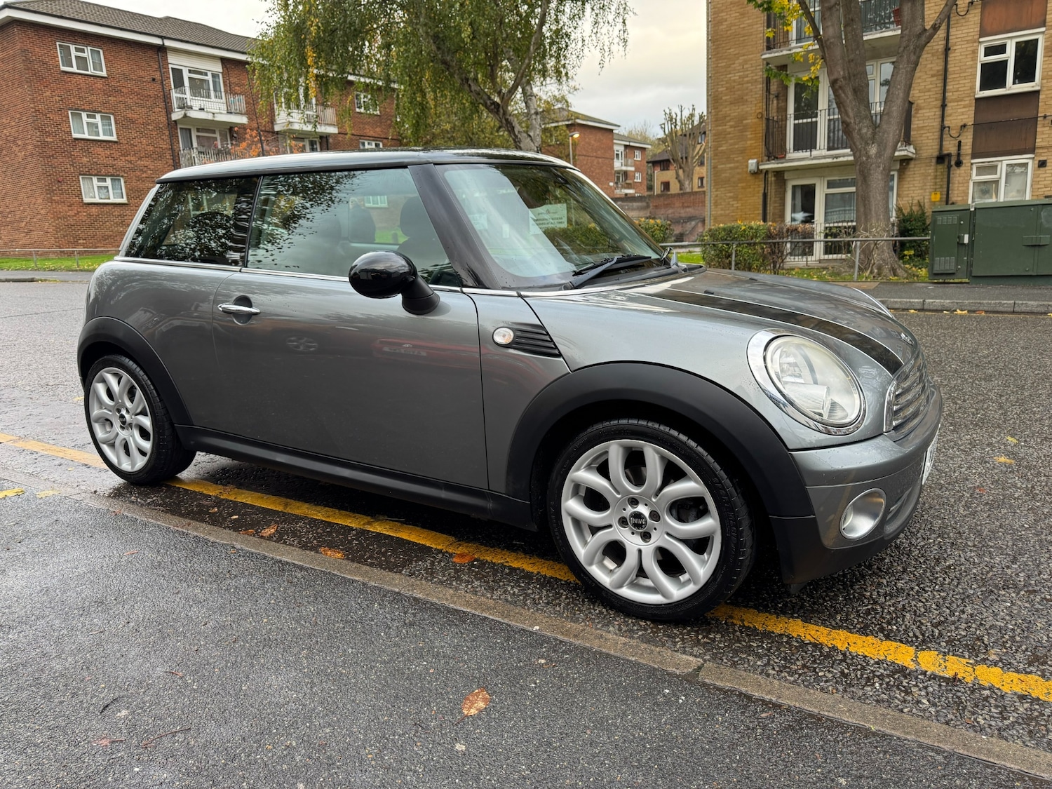 Used MINI Hatch 2010 for sale - 76319744: Photo 6