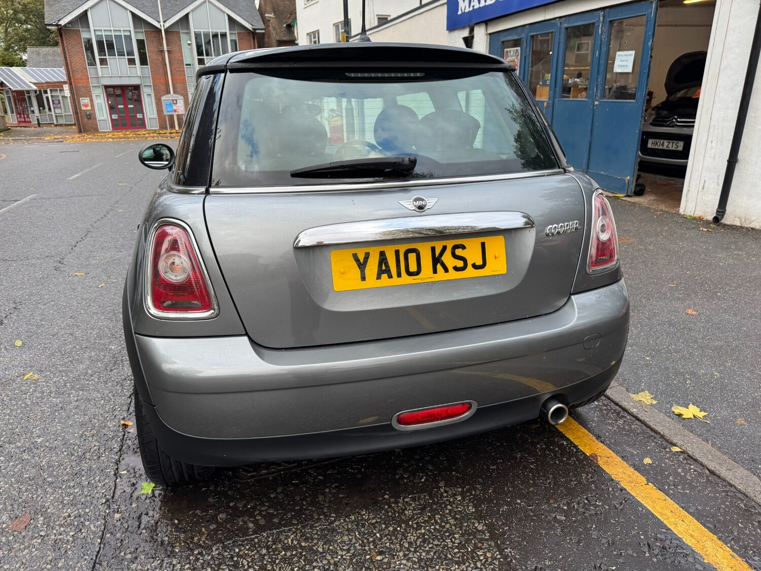 Used MINI Hatch 2010 for sale - 76319744: Photo 90