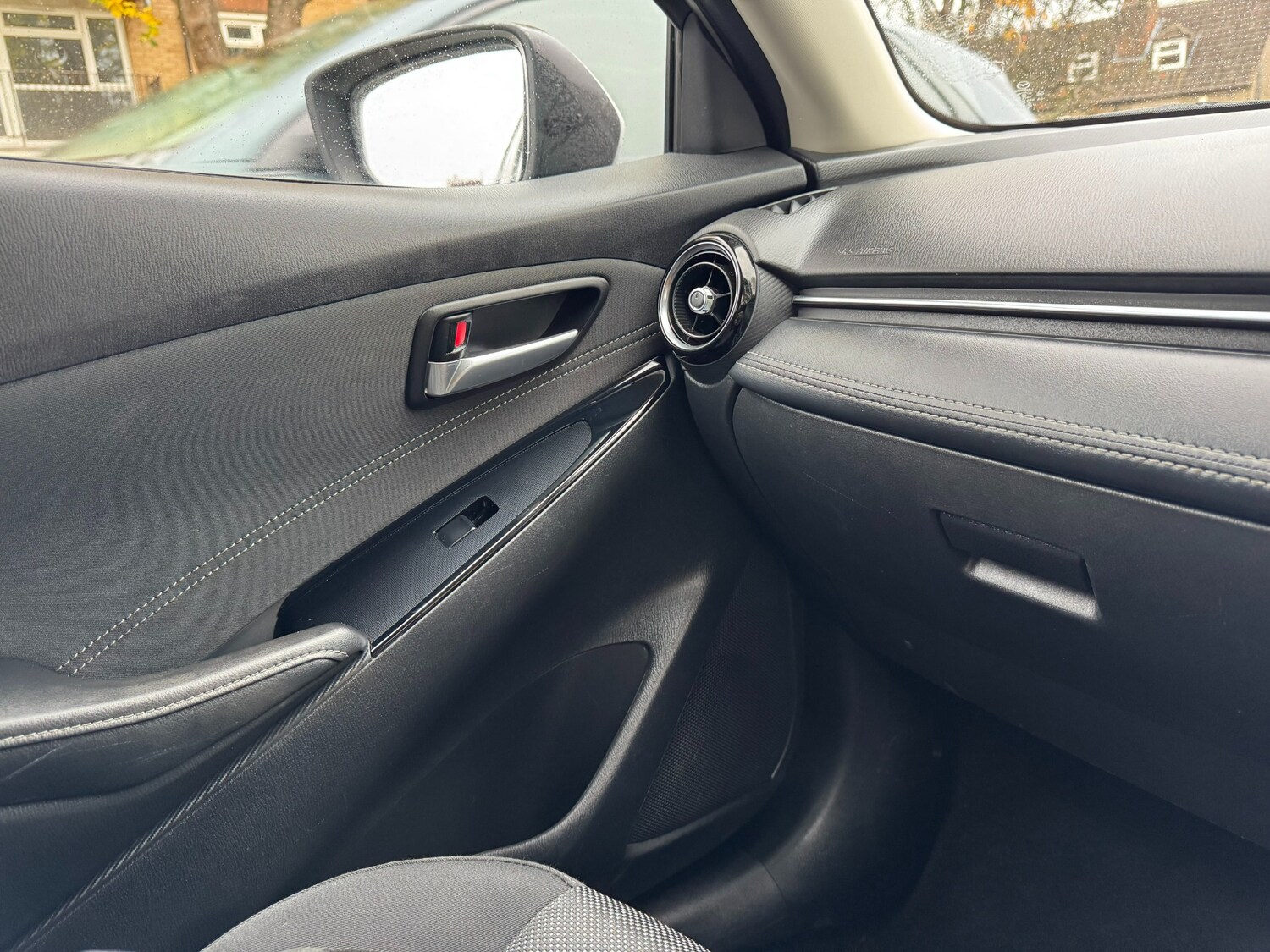 Used Mazda Mazda2 2018 for sale - 76421813: Photo 42