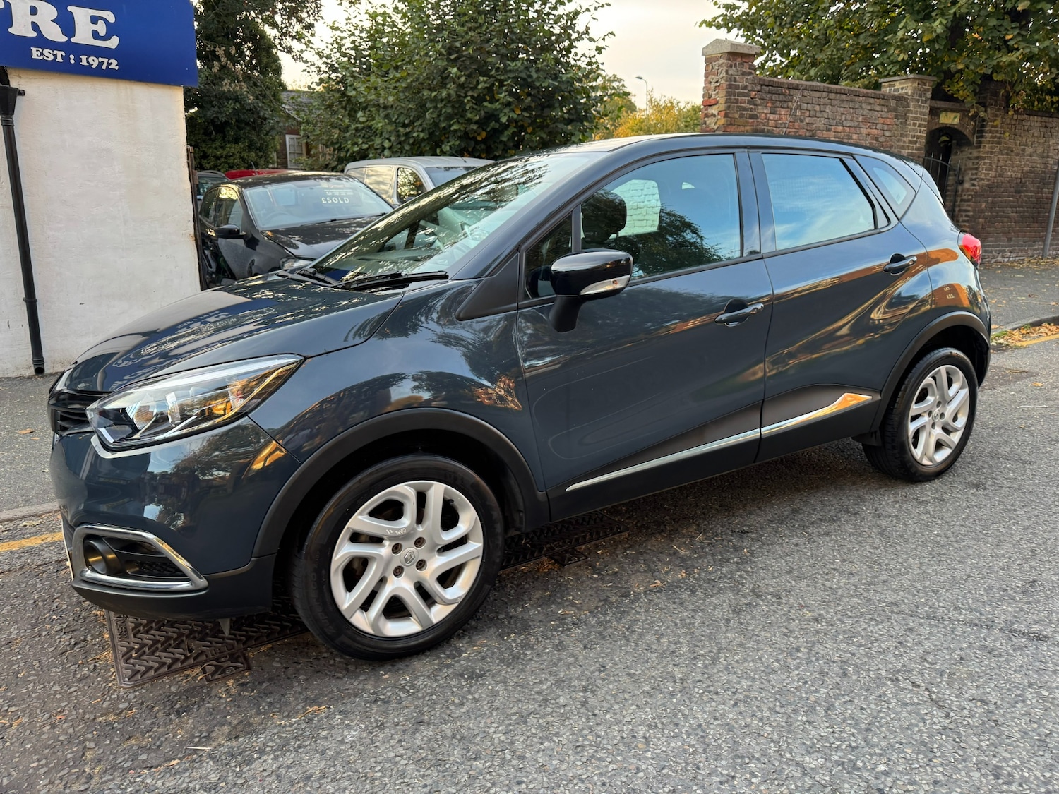 Used Renault Captur 2016 for sale - 76225151: Photo 1