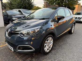 Used Renault Captur 2016 for sale - 76225151: Photo 2
