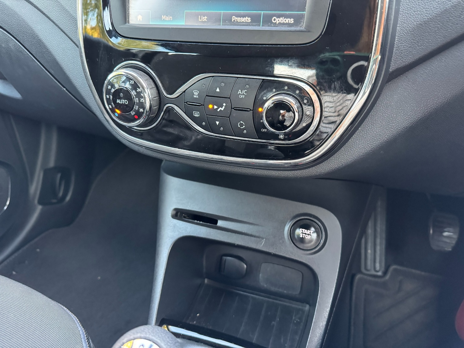 Used Renault Captur 2016 for sale - 76225151: Photo 45