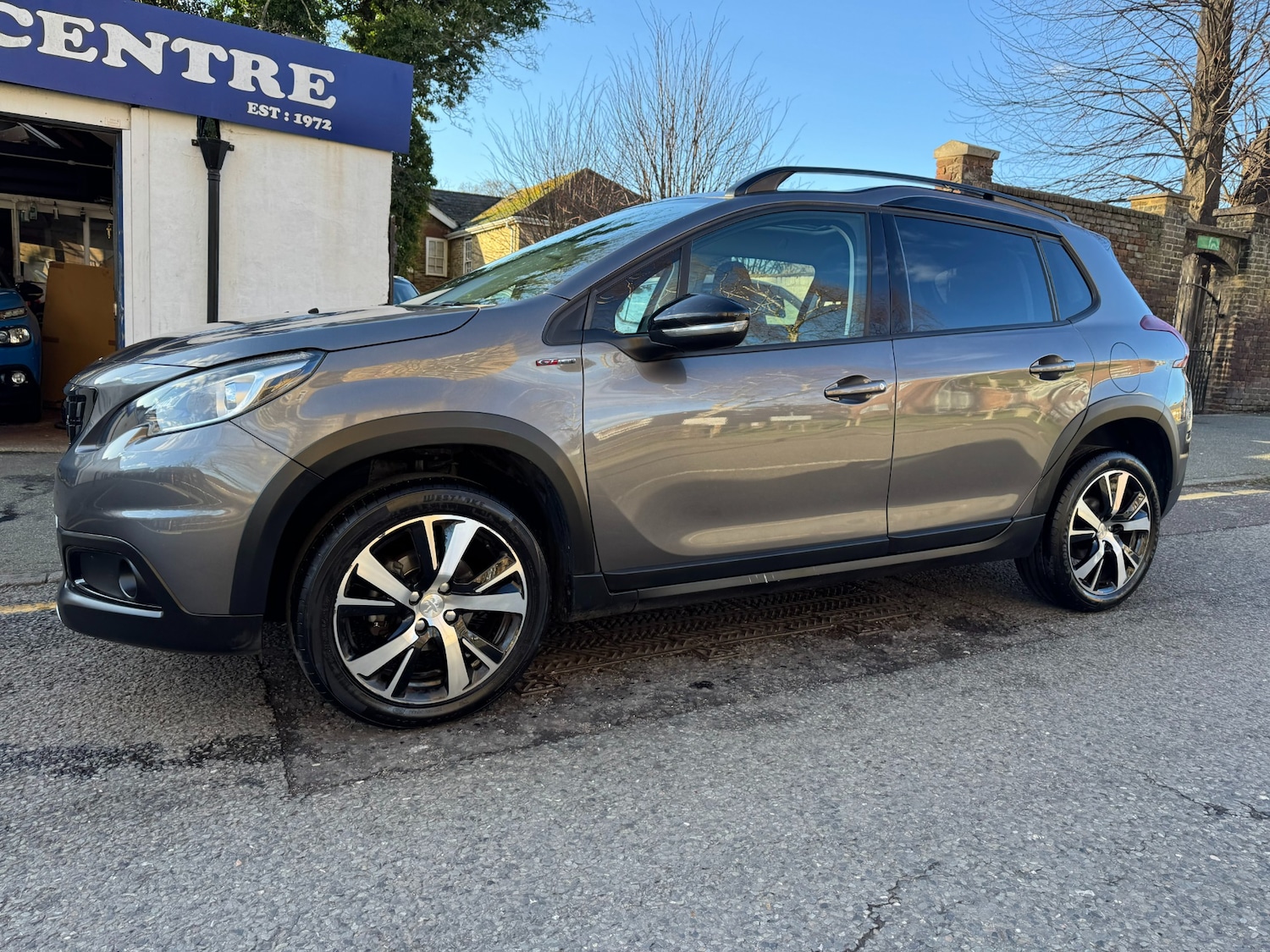 Used Peugeot 2008 2017 for sale - 77283387: Photo 41