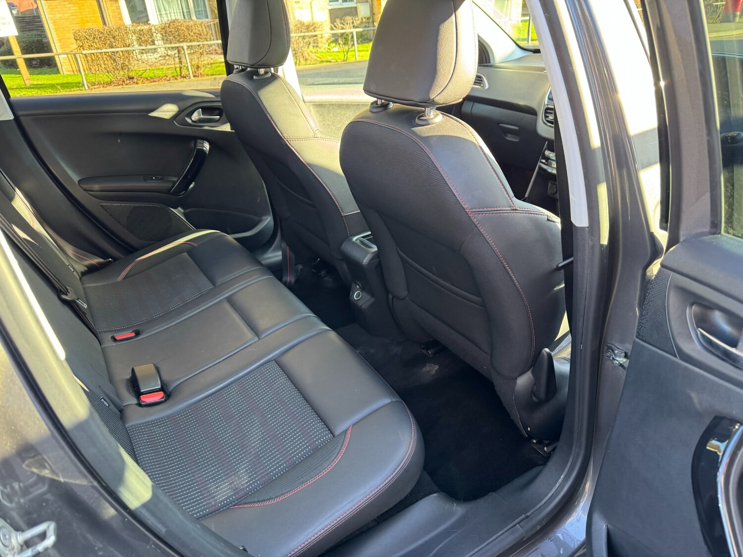 Used Peugeot 2008 2017 for sale - 77283387: Photo 49