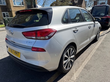 Used Hyundai i30 2017 for sale - 78131369: Photo