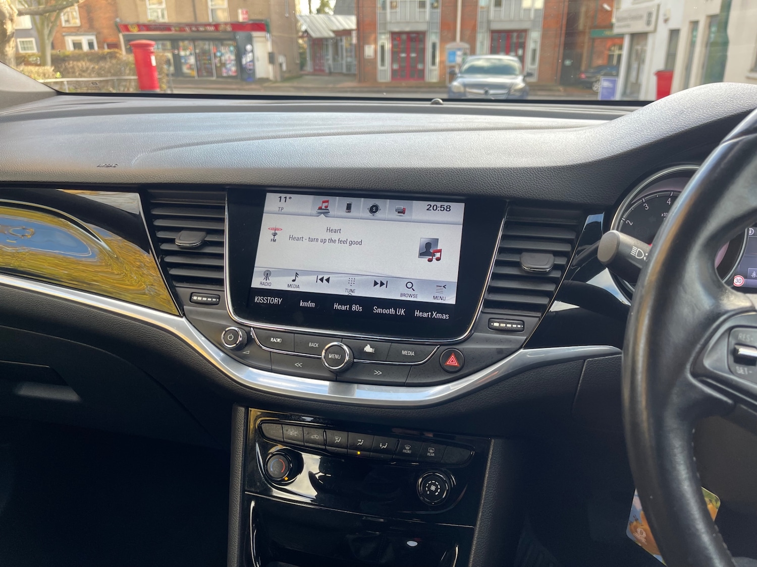 Used Vauxhall Astra 2016 for sale - 76736484: Photo 3